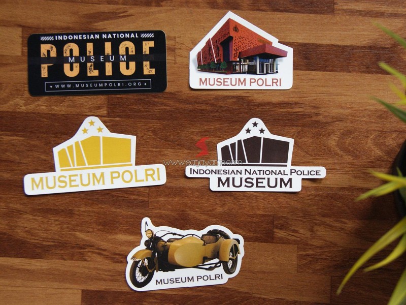 Cetak Stiker Costum - Museum Polri