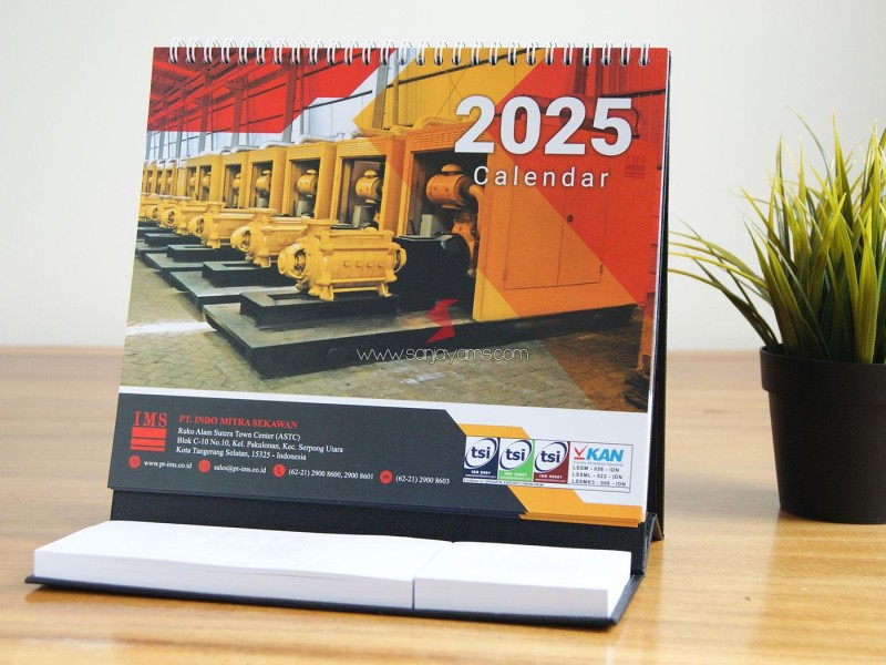 Kalender Meja 2025