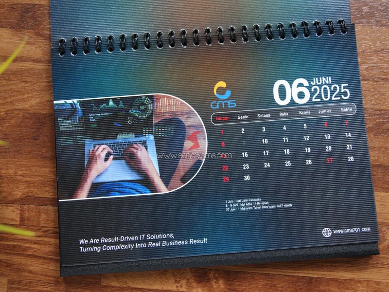 Produksi Kalender Meja