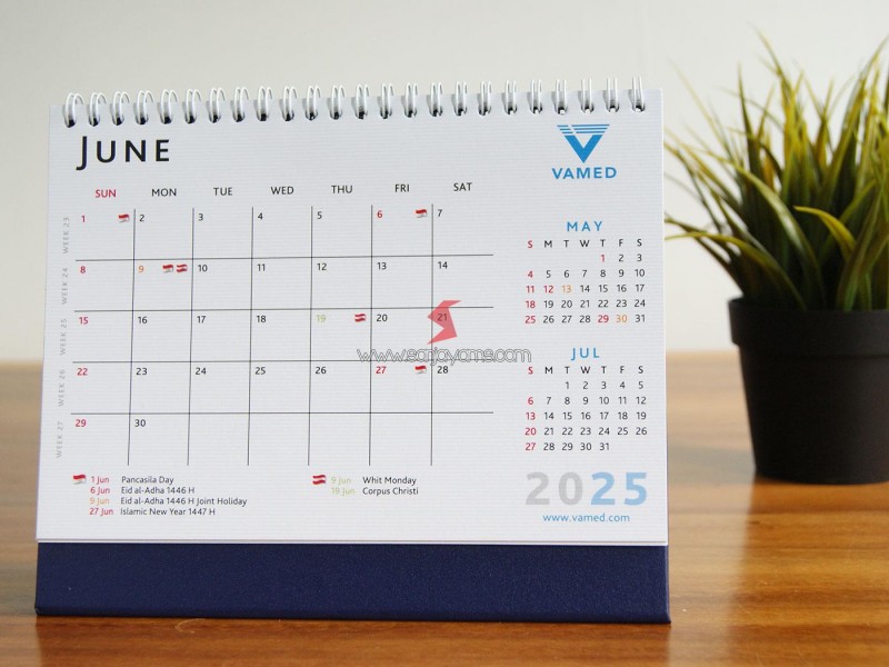 Produksi Kalender Meja Perusahaan