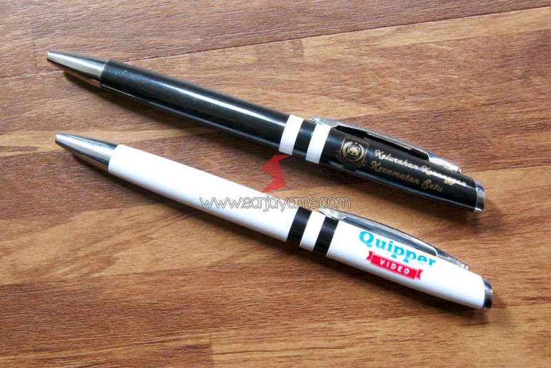 Pulpen Zebra dengan Cetakan Logo Perusahaan