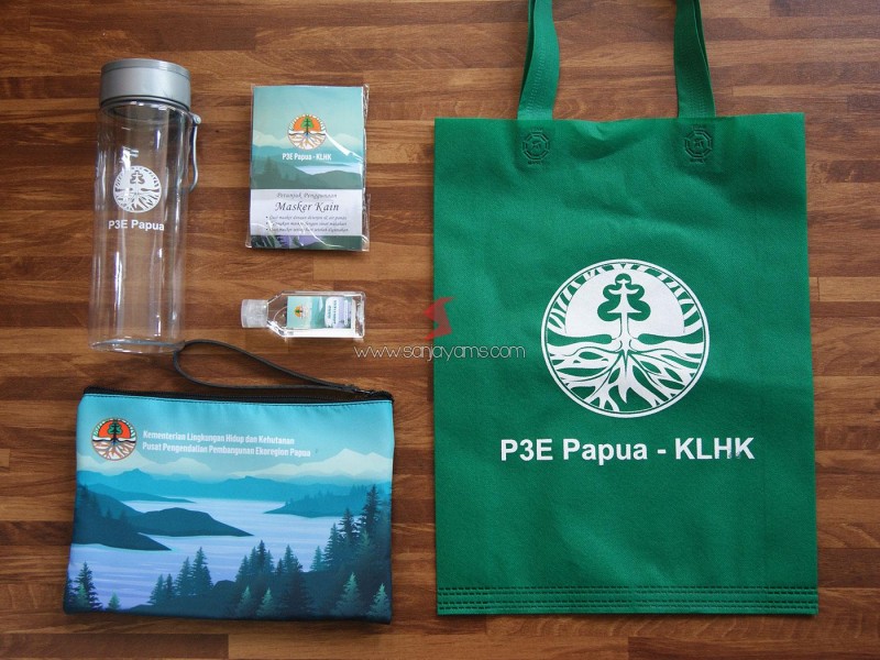 Souvenir - P3E Papua KLHK