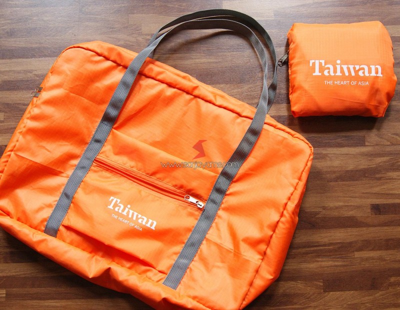 Travel Bag Lipat Taiwan