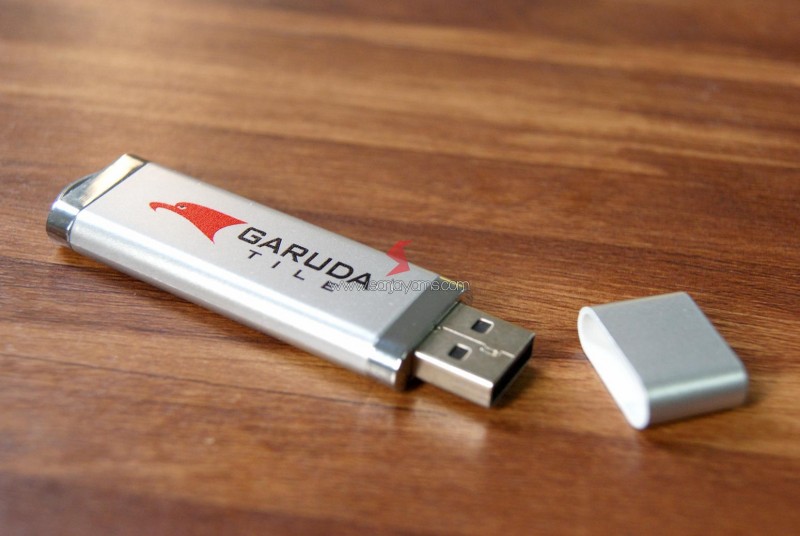 USB Plastik (UP01) Garuda Tile