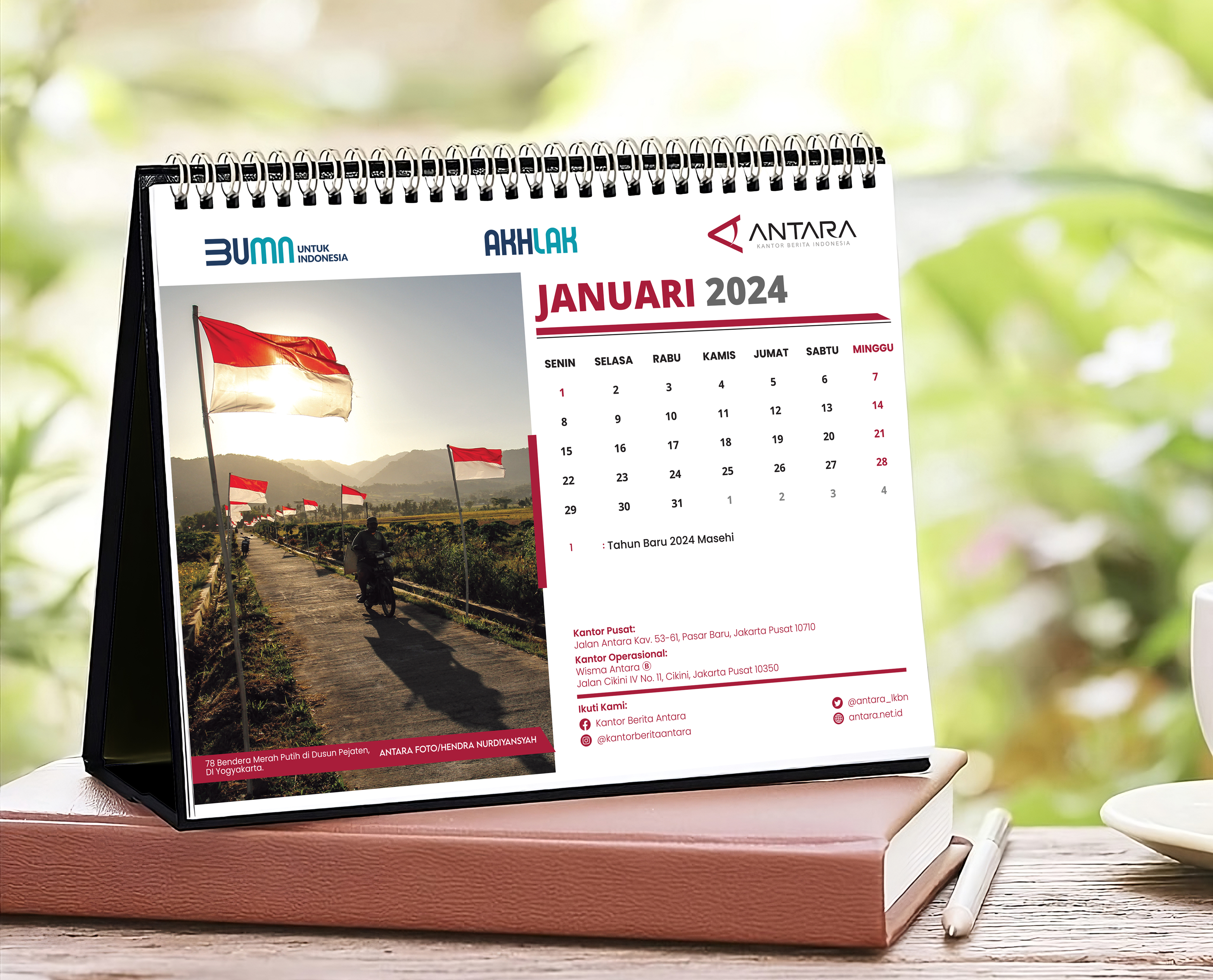 Desain Kalender Meja 2025 KM006