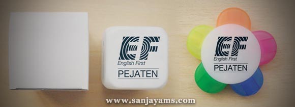 Jam Dadu dan Stabilo Bunga EF Pejaten