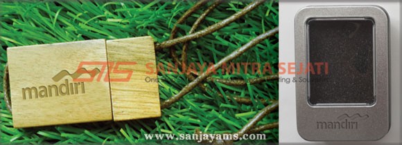 USB Kayu Mandiri dengan Box Besi